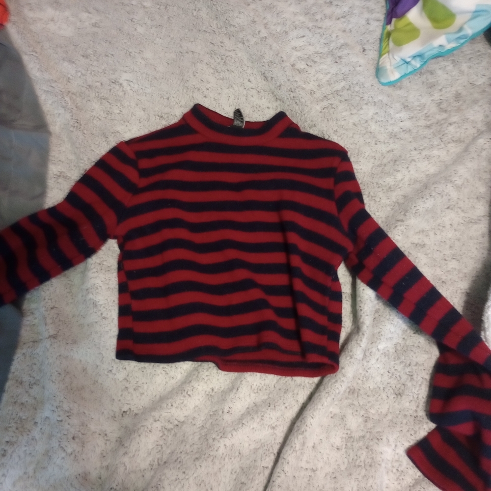Horizontal Long Sleeve